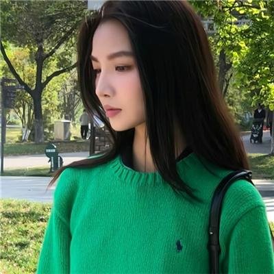 周冬雨照片